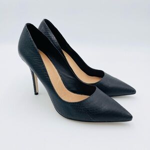 Maiden Lane Evelyn Classic Leather Matte Black Snake Print Pointy Heel Pumps